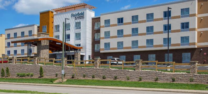 鸽子谷万枫酒店及套房(Fairfield Inn & Suites Pigeon Forge)图片