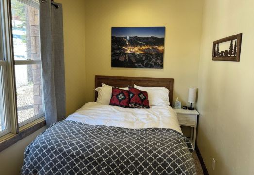 Kirkwood Mountainside Cottage with Deck, Walk to Lifts! Hotel Overview