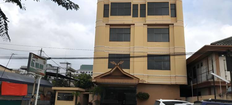 西辛加曼贾拉加萨布里纳酒店(Sabrina Hotel Sisingamangaraja)图片