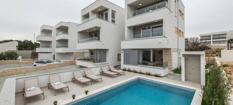 带泳池的Mare B公寓(Apartments Mare B with Pool)图片