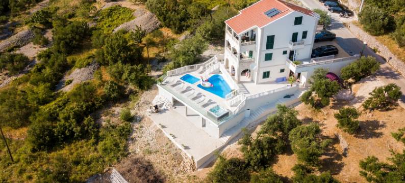 别墅山丘(Villa Hills)图片