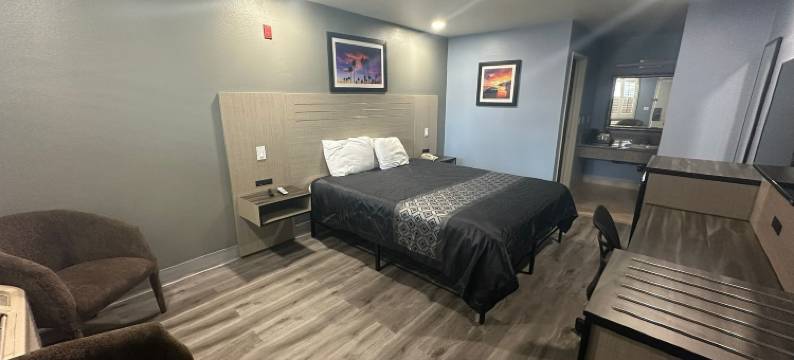 橙市塔斯廷酒店(Orange Tustin Inn in Orange)图片