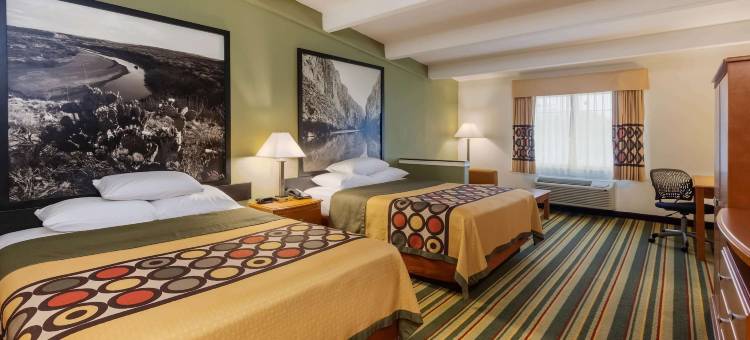 温德姆速8酒店-博蒙特I-10南/学院街(Super 8 by Wyndham Beaumont I-10 South/College St)图片