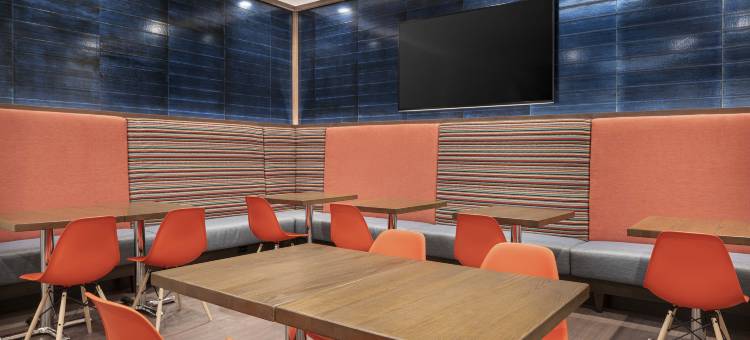 丹佛希尔顿Tru酒店(Tru by Hilton Denver Downtown Convention Center)图片