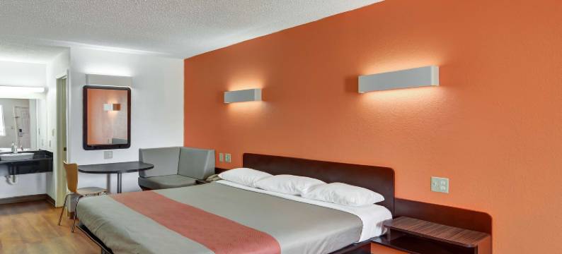 德克萨斯林戴尔 6 号汽车旅馆(Motel 6 Lindale, TX)图片