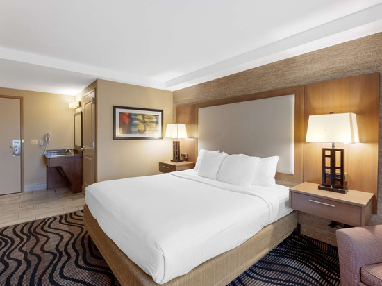 峰会贝斯特韦斯特酒店