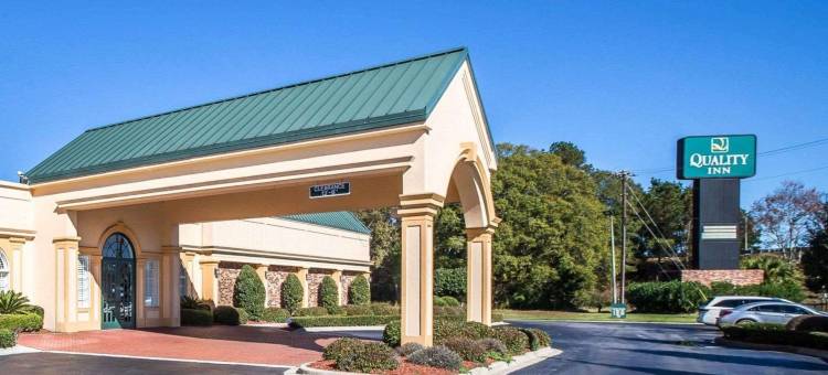 列治文山-萨凡纳I-95品质酒店(Quality Inn Richmond Hill - Savannah I-95)图片