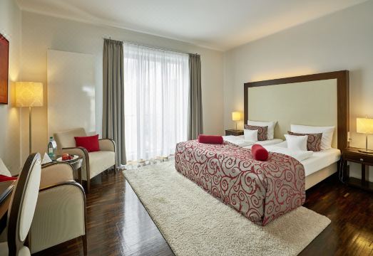 Hotel Elbresidenz an der ThermeHotel Overview