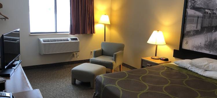 萨蒙阿姆速8酒店(Super 8 by Wyndham Salmon Arm)图片