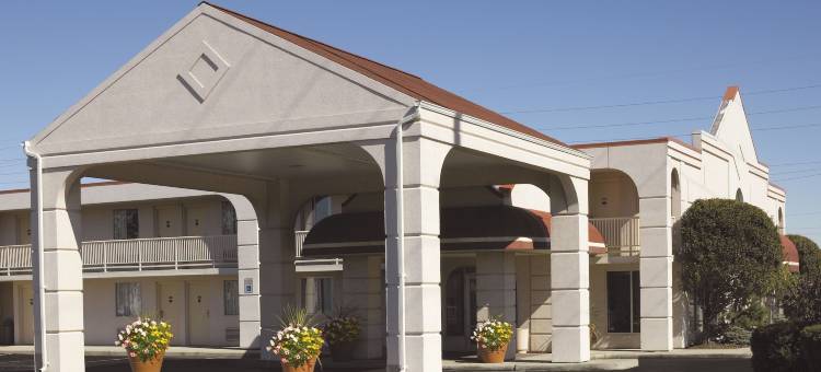 桑达斯基呗盟套房酒店(Baymont by Wyndham Sandusky)图片