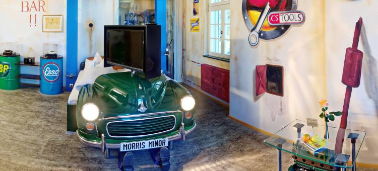 经典摩托世界地区斯图加特V8酒店(V8 Hotel Classic Motorworld Region Stuttgart)图片