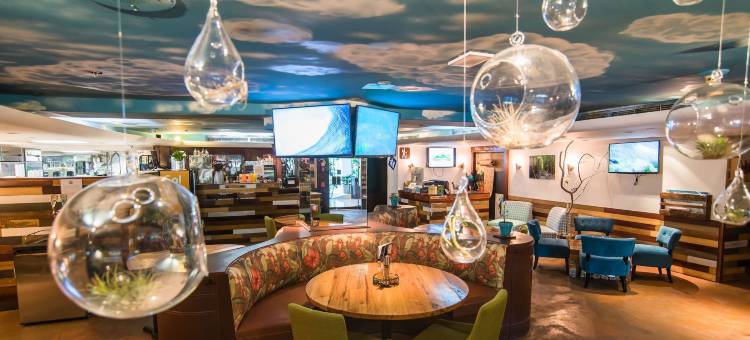 阿拉那希尔顿逸林酒店-威基基海滩(DoubleTree by Hilton Alana - Waikiki Beach)图片