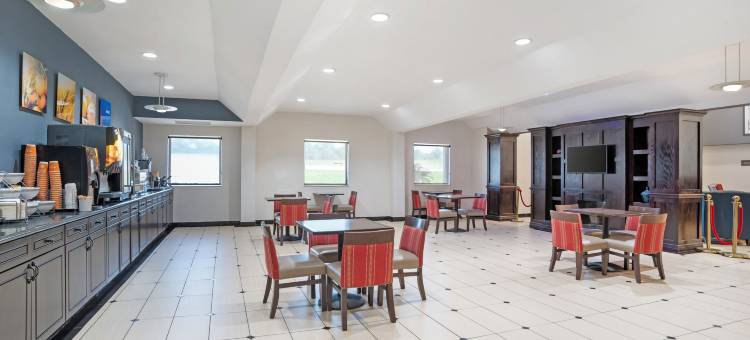 克里斯托运动中心舒适套房酒店(Comfort Inn & Suites Crystal Inn Sportsplex)图片
