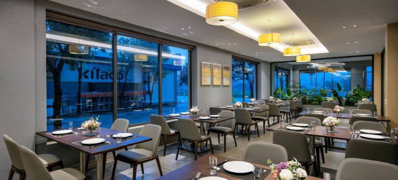 黄金季节酒店(Golden Season Hotel)图片