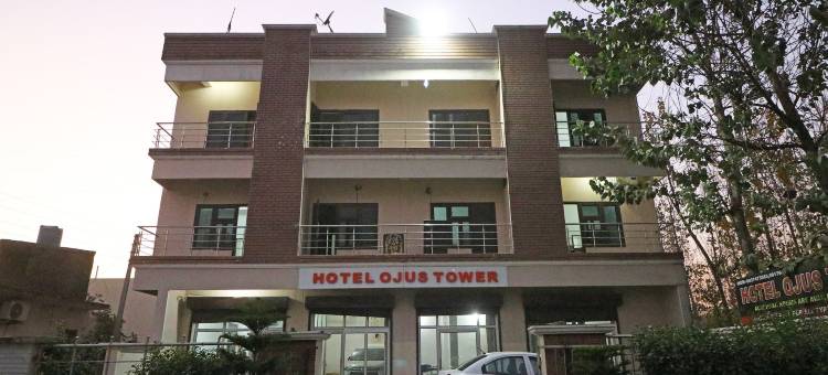 OYO 24199 奥约斯塔酒店(Hotel O Mid Town Ojus Tower)图片