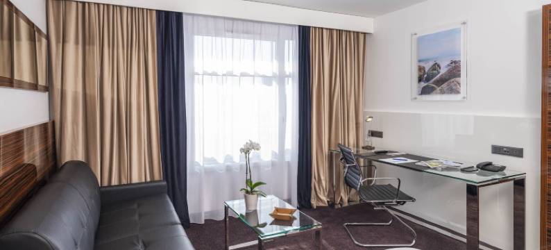 西酒店塔韦尼 - 巴黎瓦尔多瓦兹(Westotel Taverny - Paris Val-d'Oise)图片