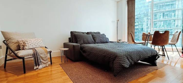 伦敦公寓/可住6人/健身房/滨水/无线网络(LondonAprt Sleeps6 Gym WaterFront Wifi)图片