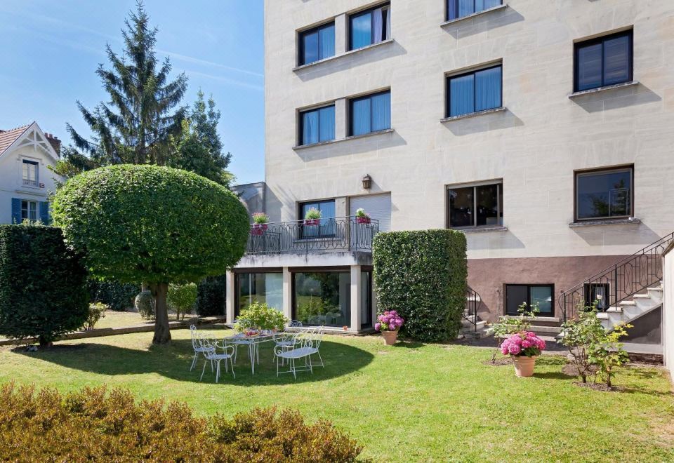 Hotel Albert 1erHotel Overview