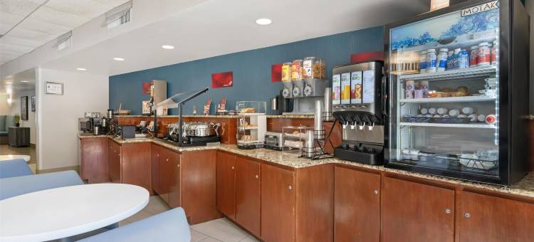 大学贝斯特韦斯特优质酒店(Best Western Plus Wilmington/Wrightsville Beach)图片