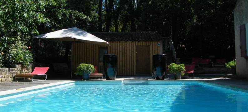 皮斯酒店(Logis Hôtel Restaurant des Pins)图片