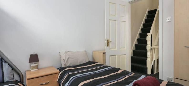 6卧的奇尔顿联排别墅(6 Bedroom Chorlton Townhouse)图片