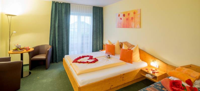 洛珀斯朵夫绿洲加尔尼酒店(Hotel Garni Oasis Loipersdorf)图片