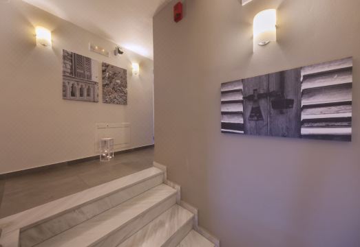 Esperance 1 Hotel Overview