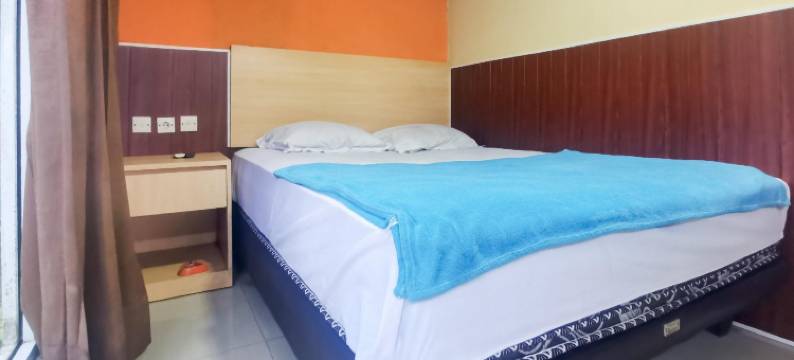 Hotel Container Inn Puncak Mitra RedDoorz图片