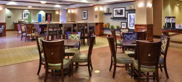 希尔顿欢朋酒店-哈里森(Hampton Inn Harrison)图片