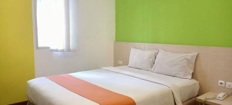 宗班绿红伊斯兰酒店(Green Red Hotel Syariah Jombang)图片