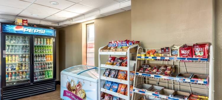 鸽子谷红顶酒店 - 百汇(Red Roof Inn & Suites Pigeon Forge - Parkway)图片