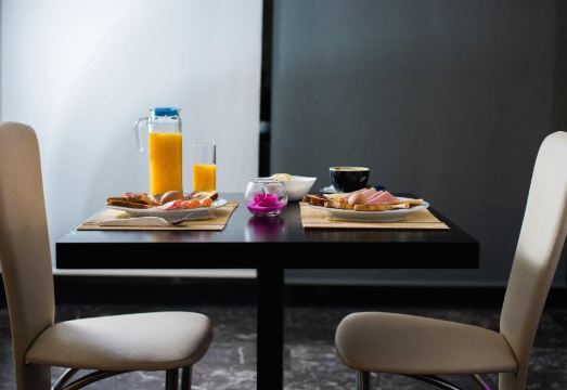 Pines HotelHotel Overview