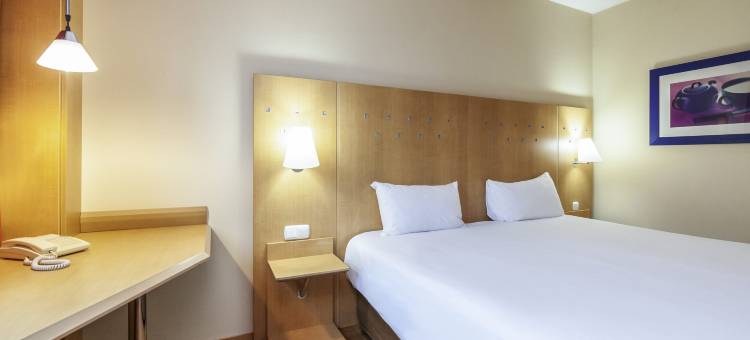 宜必思马德里阿尔卡拉格瑞纳酒店(Ibis Madrid Alcala de Henares la Garena)图片