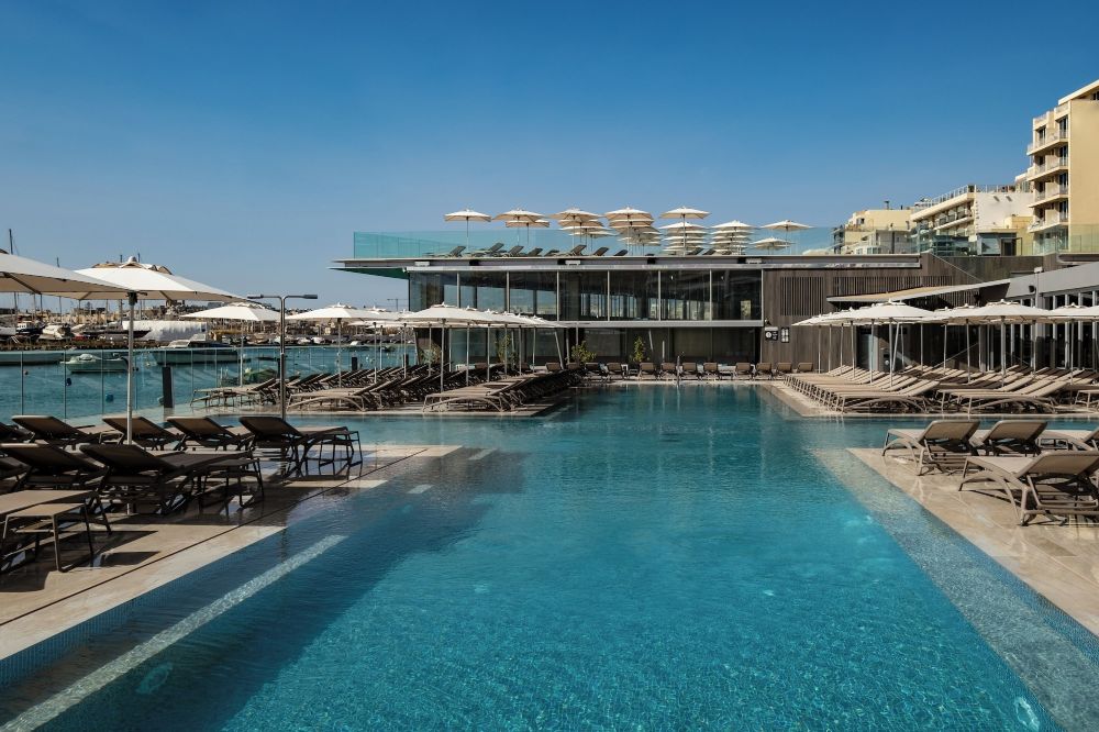 115 the Strand Hotel by Neu Collective Over view