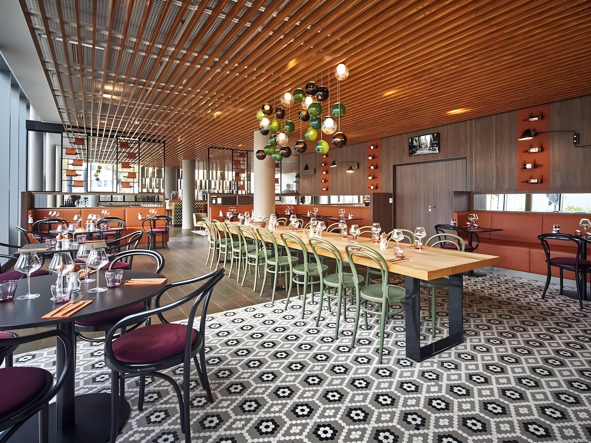 Radisson Hotel Bordeaux Saint JeanOver view