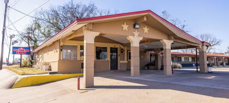 Capital O 克莱本 TX 的 Western Inn(Western Inn by Capital O Cleburne TX)图片