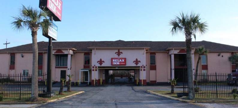 Relax Inn & Suites图片