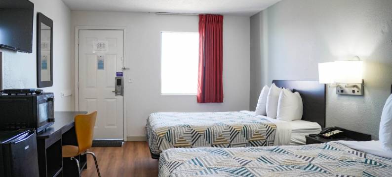 德克萨斯州圣安吉洛 6 号开放式公寓(Studio 6 San Angelo, TX)图片