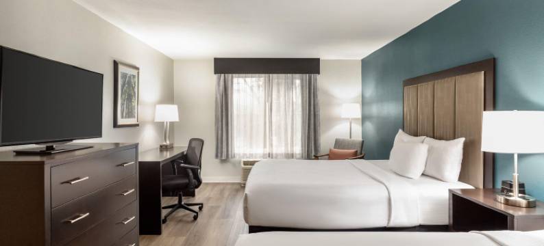 费尔菲尔德纳帕谷拉昆塔温德姆套房酒店(La Quinta Inn & Suites by Wyndham Fairfield - Napa Valley)图片