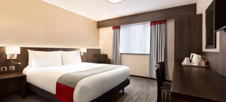 西布里斯托尔温德姆华美达酒店(Ramada by Wyndham Bristol West)图片