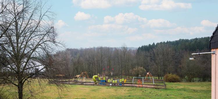 汉巴赫塔尔度假公园家庭隐居处(Hambachtal Holiday Park Family Hideaway)图片