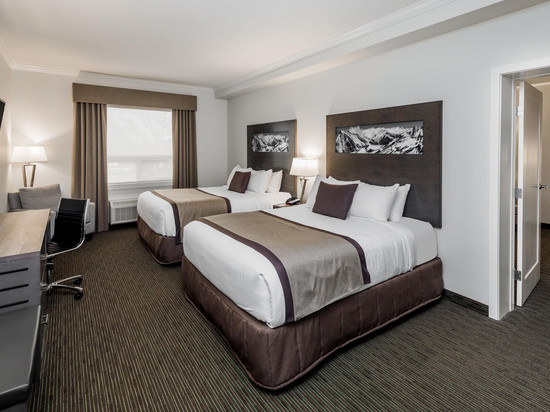 雷夫尔斯托克华美达酒店