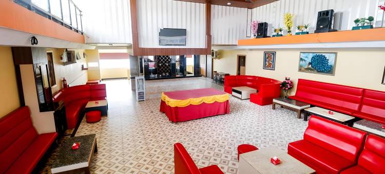 红门Plus酒店-近巴淡DC购物中心(RedDoorz Plus near DC Mall Batam)图片