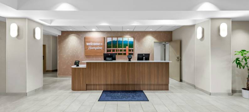 希尔顿欢朋酒店-哈里森(Hampton Inn Harrison)图片