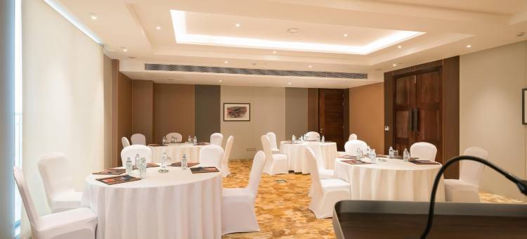巴穆斯萨罗瓦尔波提科坎培拉(Bamus Sarovar Portico Kampala)图片
