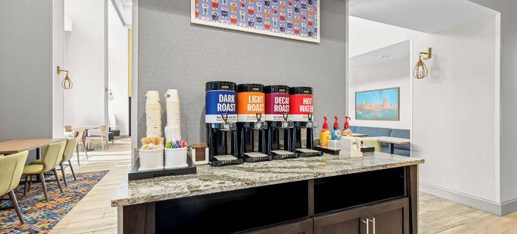 奈特戴尔罗里欢朋套房酒店(Hampton Inn & Suites by Hilton Knightdale Raleigh)图片