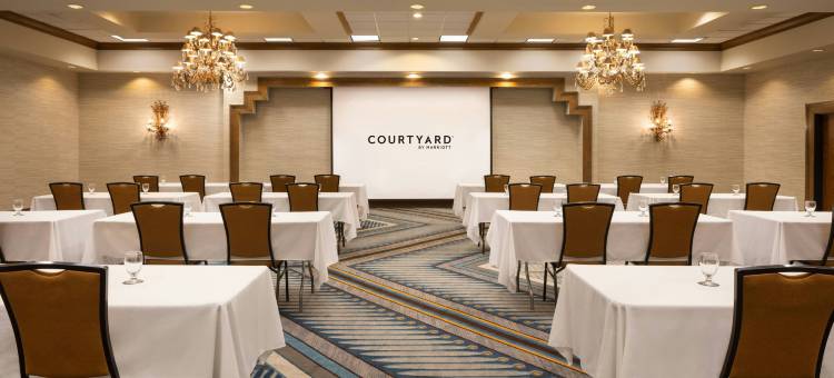 法明顿万怡酒店(Courtyard Farmington)图片