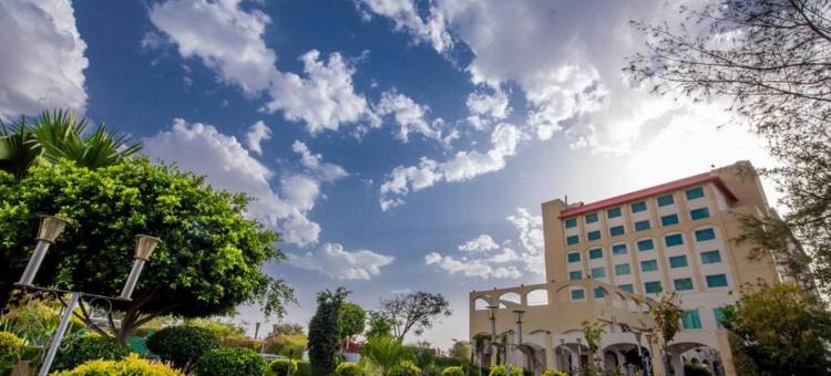 齐普尔斋辛格普拉温德姆华美达酒店(Ramada by Wyndham Jaipur Jaisinghpura)图片