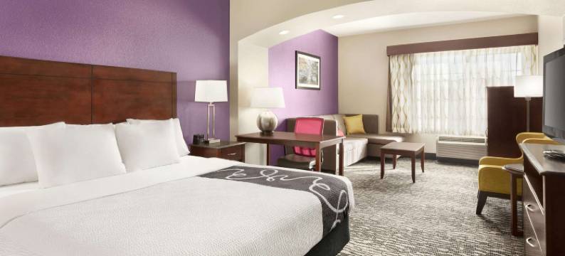 弗雷斯诺西北拉昆塔温德姆套房酒店(La Quinta Inn & Suites by Wyndham Fresno Northwest)图片