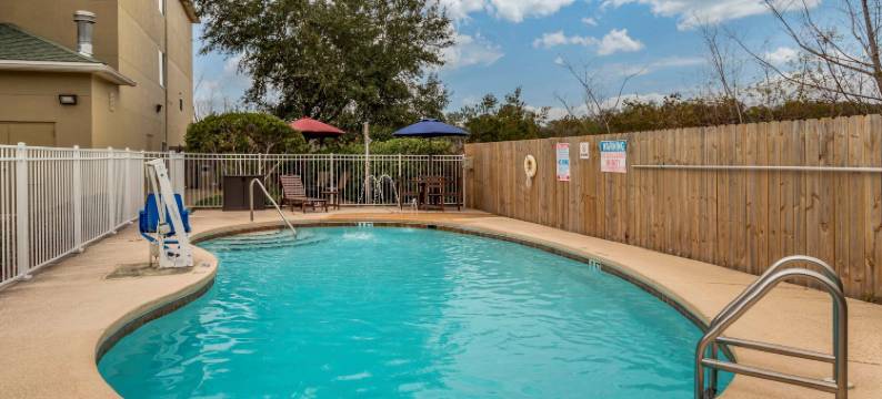 尼斯维尔埃格林空军基地附近舒适全套房酒店(Comfort Suites Niceville Near Eglin Air Force Base)图片